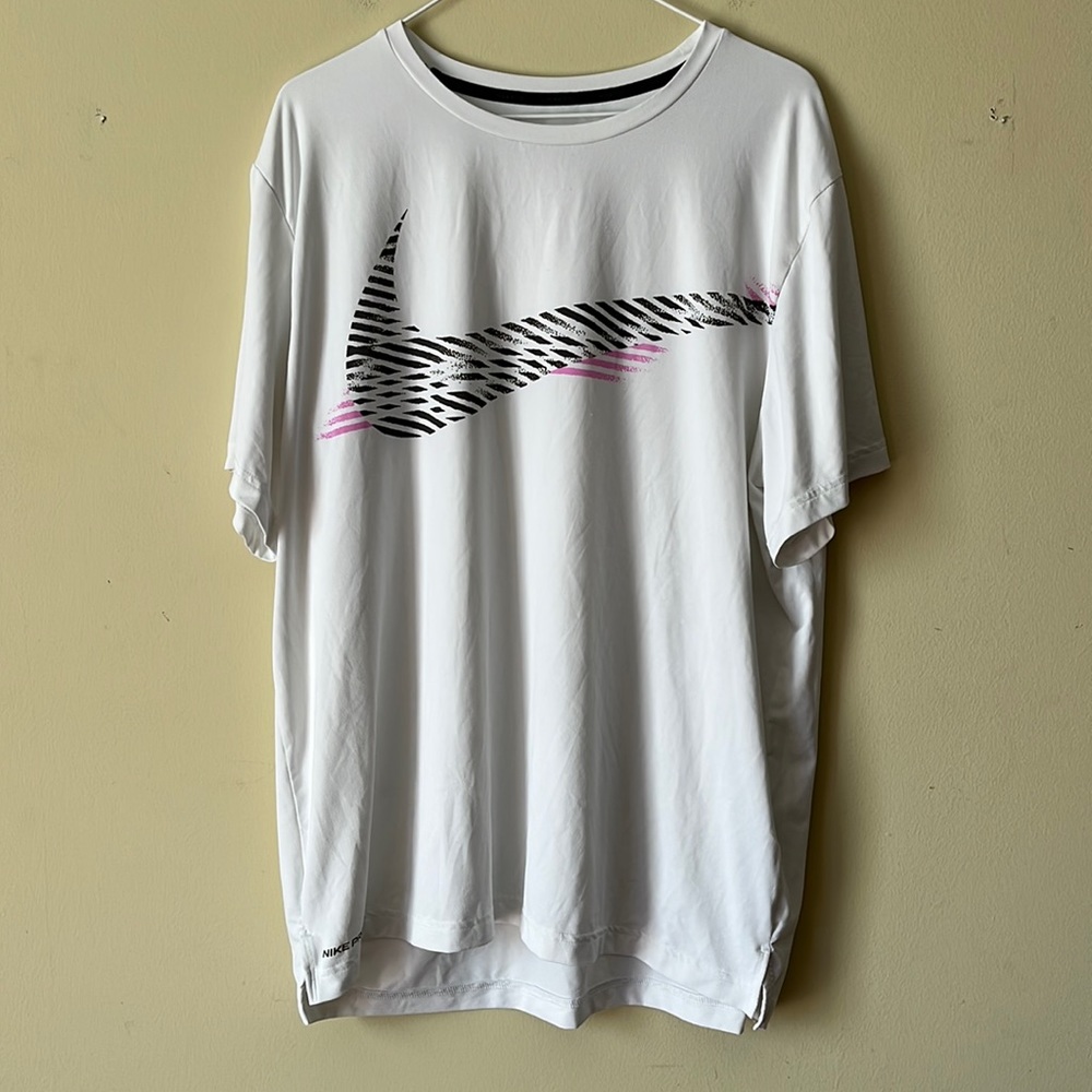 Nike Mens Tee